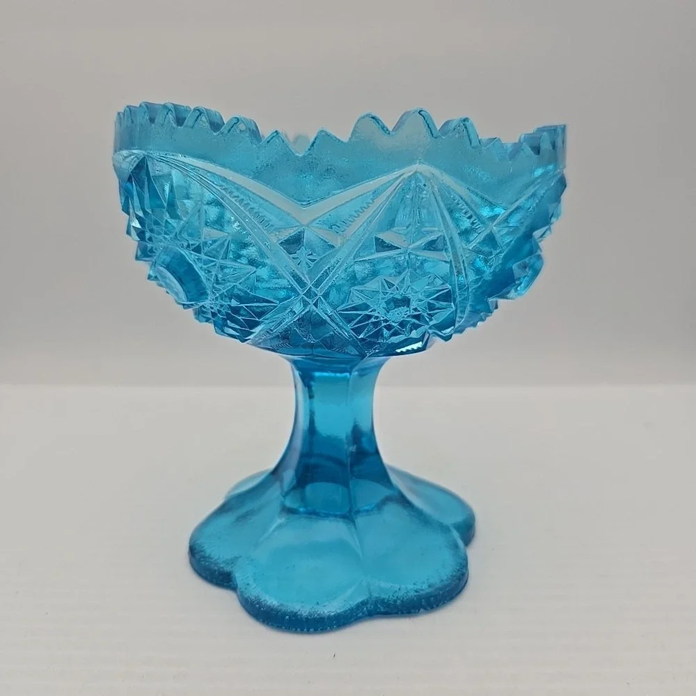 Kemple Wheaton Peacock Blue Glass Starburst Pedestal Sawtooth Edge Compote VTG‎